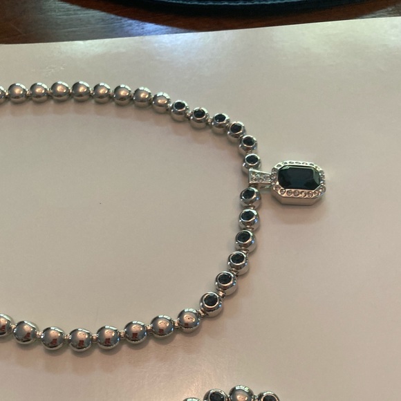 Navy blue pendant element crystal necklace ✨🌟 - Picture 6 of 9